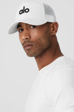 District Trucker Hat - White/Black -Attire Mew Sales A0007U 0001 b1 a2 m138