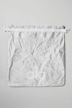 Keep It Dry Fitness Bag - Silver Foil -Attire Mew Sales A0018U 04025 b1 a3