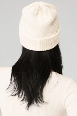 Cool Skies Beanie - Ivory -Attire Mew Sales A0036U 03299 b1 a3 1 m18