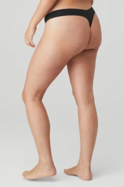 Airbrush Invisible Thong - Black -Attire Mew Sales A0082W 01 b1 s3 a3 1 m95