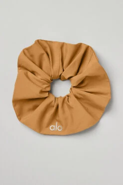 Oversized Scrunchie - Toffee