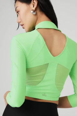 Airlift Archer Fitted Long Sleeve - Ultramint -Attire Mew Sales W3401R 04456 b1 s1 a4 1 m54