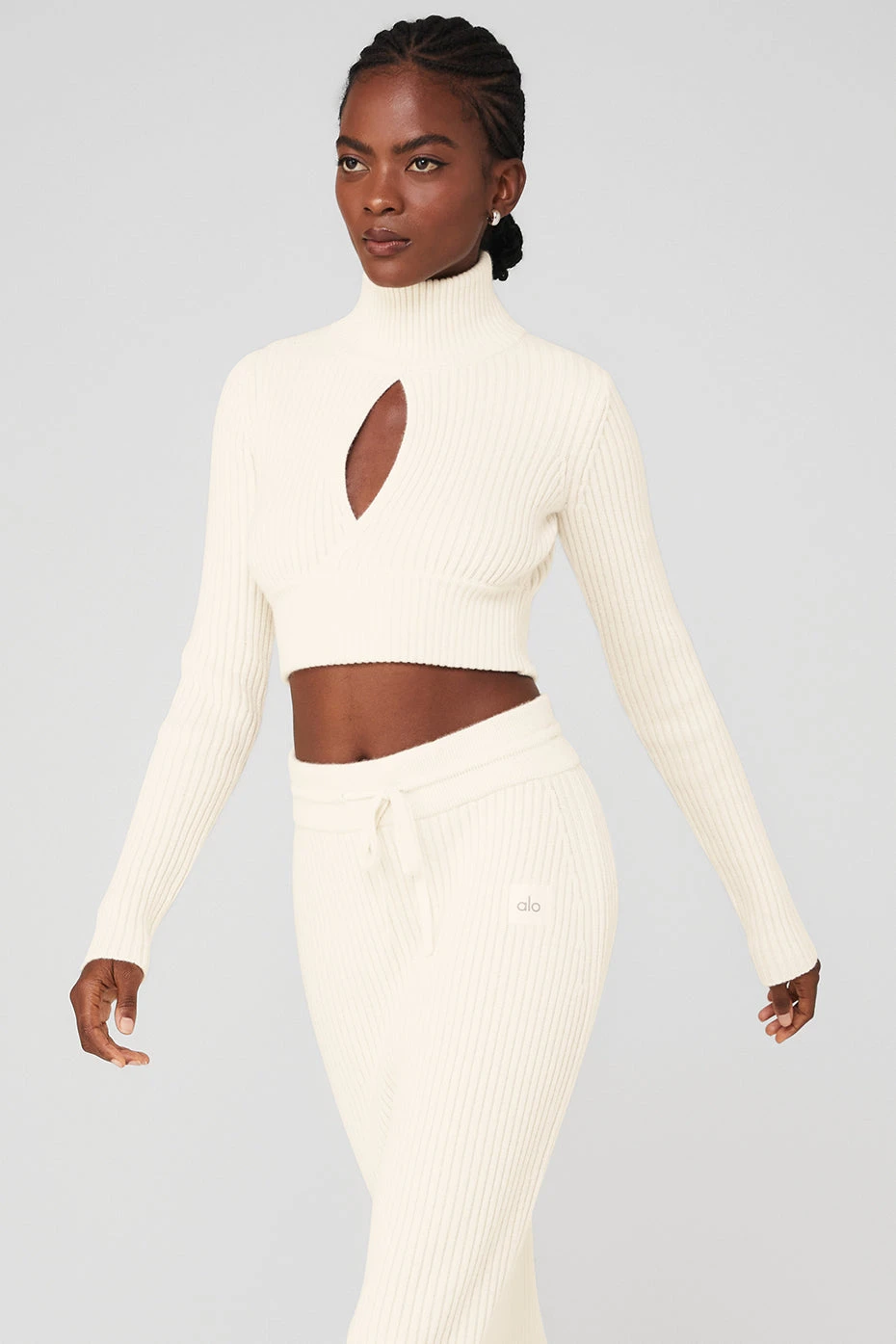 Cashmere Ribbed Winter Dream Cropped Turtleneck - Ivory 3 Cashmere Ribbed Winter Dream Cropped Turtleneck - Ivory - Image 3