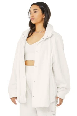 Micro Sherpa Envy Shacket - Ivory -Attire Mew Sales W4414R 03299 b1 s4 a2 1 m79