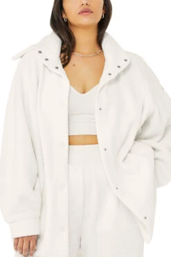 Micro Sherpa Envy Shacket - Ivory -Attire Mew Sales W4414R 03299 b1 s4 a4 1 m79