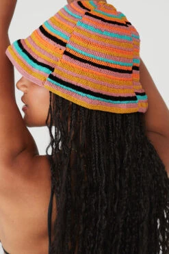Alo X Tropic Of C Crochet Bucket Hat - Sunset Stripe -Attire Mew Sales W7228R 04849 b1 a3 m120