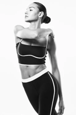 Airbrush Streamlined Bra Tank - Black/White 19 Airbrush Streamlined Bra Tank - Black/White -Attire Mew Sales W9538R 0100 b2 s1 a1 m125